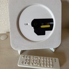 CDプレーヤー 置き＆壁掛け式 1台多役 bluetooth Gueray ポータブル CDプレイヤー USB対応  LEDディスプレイ 新バージョンのリモコン付き 音楽再生/語学学習/胎児教育 日本語説明書付きの画像