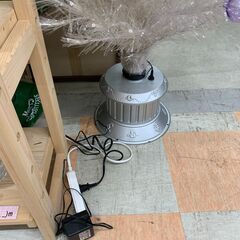 ★ジモティ割あり★クリスマスツリー ホワイト 150cm ※動作チェックOKの画像