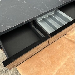 モダンなキッチン棚‼️入りましたの画像