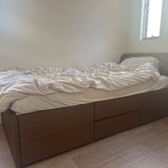 ニトリ　シングルベッド（収納・コンセント付）の画像