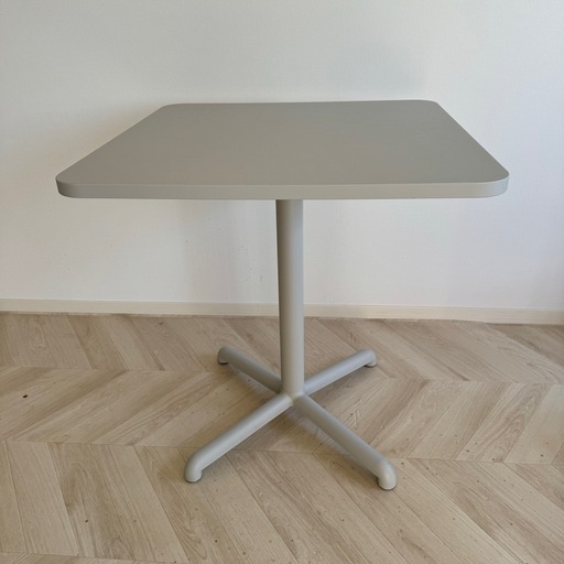 美品！【廃盤】IKEA おしゃれなカフェテーブル　70cm