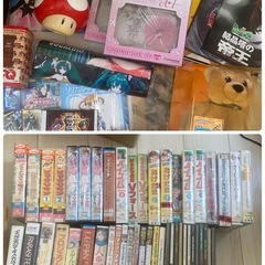 不用品雑貨　アニメ関連やVHS.CDやDVD等　超大量セット