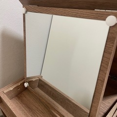 美品　収納付きドレッサー(鏡面あり)の画像