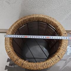 カゴ、鉢カバーの画像