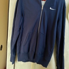 NIKEパーカー　ネイビー　M