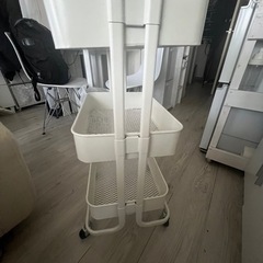 ワゴンの画像