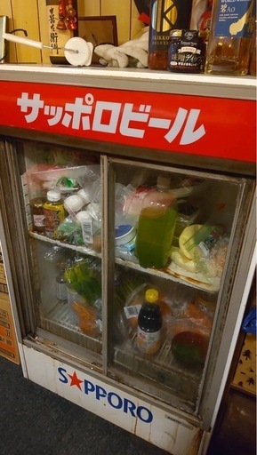 レトロな冷蔵庫