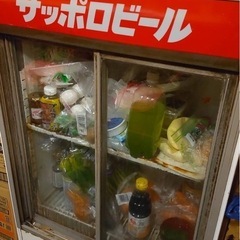 レトロな冷蔵庫