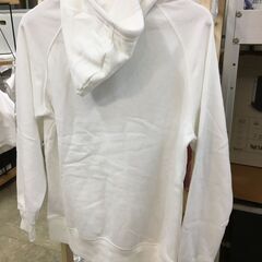 海外・日本製品のサルベージ販売始めました！　THE  NORTH  FACE　パーカー　１点のみの画像