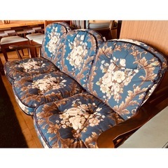 【オットマン2点付き】JH0097 HIDA　飛騨産業(キツツキマーク) アンティークなソファ+オットマン　セットの画像