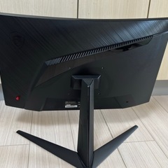MSI 湾曲ゲーミングモニター の画像