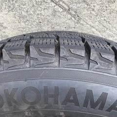 スタッドレスタイヤホイル付4本セットの画像