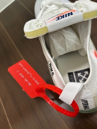 
Nike Air VaporMax Off-White ホワイト