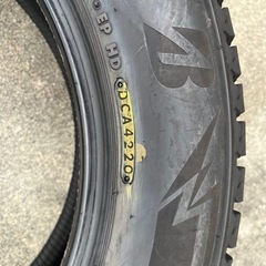 中古スタッドレスタイヤ　225/60R18 ブリヂストンの画像