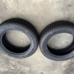 中古スタッドレスタイヤ　225/60R18 ブリヂストンの画像