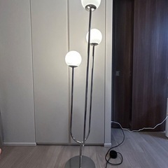 【IKEA】　フロアランプの画像