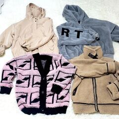 【まとめ売り】10代女の子服　アウター・インナー・ボトムズ等　ど...