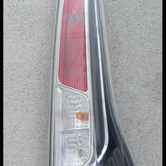 大特価■セレナC26 テールランプ右側■