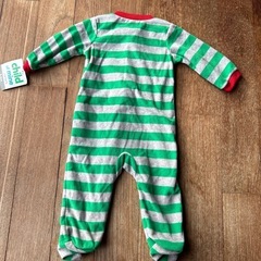 新品・未使用！サンタ🎅🏾フリースパジャマ・ロンパースの画像