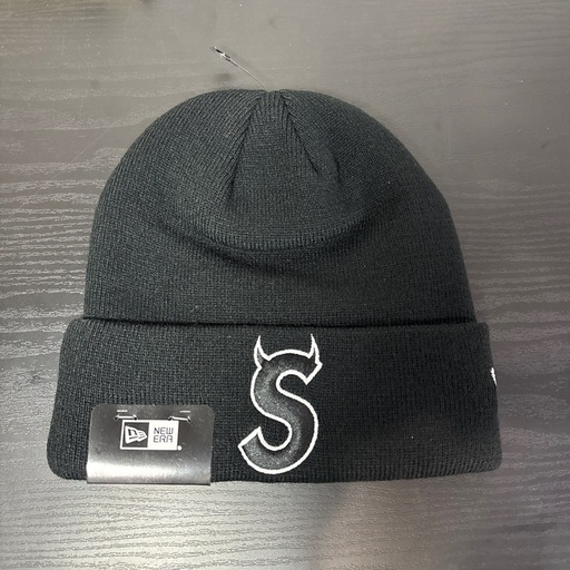 未使用品　Era Supreme FW22 Sロゴ ニット帽 ブラック