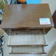 4段チェスト☆古いタイプ☆ブラウンカラー、小傷・シミあり、格安【浜村鹿野温泉ICから3分 買取本舗 宮本リサイクル 営業時間9～19時 定休日水曜のみ←連絡できませんm(_ _)m】の画像