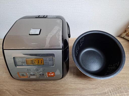 TOSHIBA東芝　炊飯器　3合炊き　2010年製　RC5SD