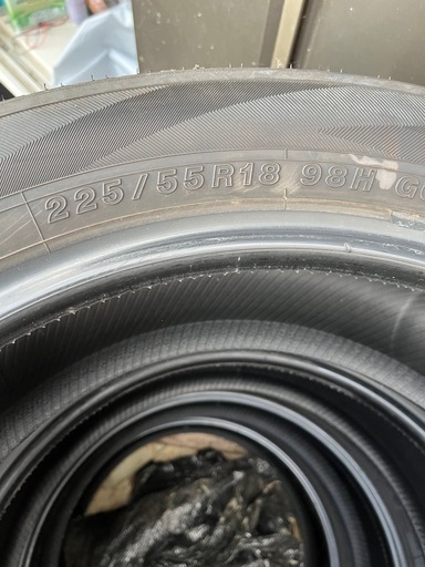 デリカD5新車時タイヤ　225/55R18 ヨコハマ　ジオランダー　G055