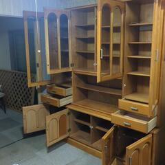 食器棚　書棚の画像