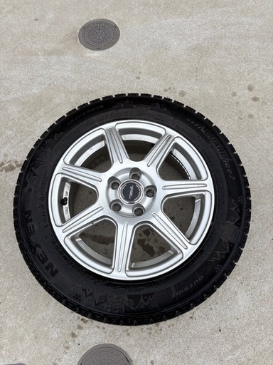 スタッドレスタイヤ　ホイール4本セット185/65r15