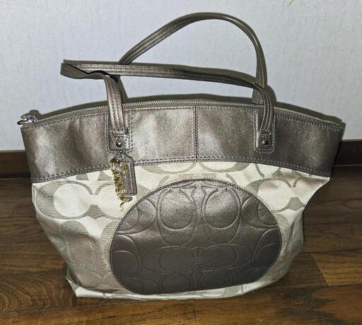 新品　COACH　バッグ　茶