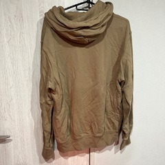 メンズユニクロパーカーの画像