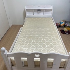 家具 ベッド シングルベッドの画像