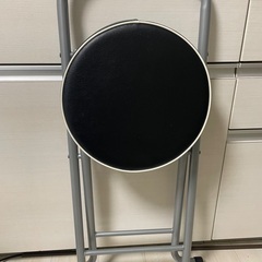 折りたたみスツールの画像