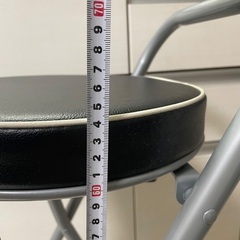 折りたたみスツールの画像