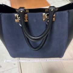 バッグ　鞄　ほぼ未使用　ネイビーの画像