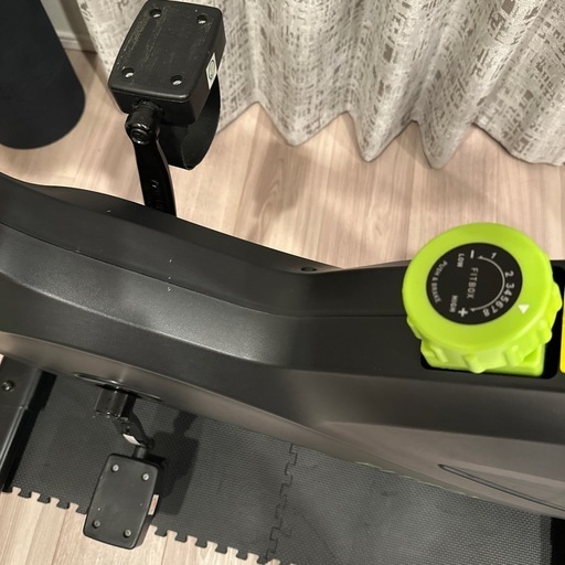 FITBOX フィットネスバイク
