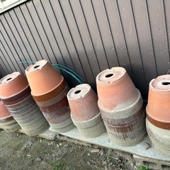 植木鉢（陶器）の画像