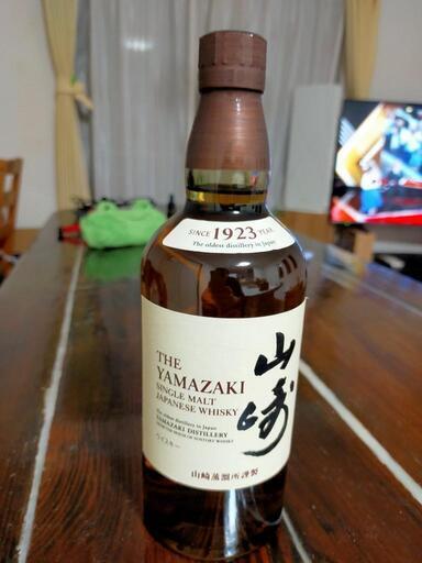 山崎ウイスキー　700ml