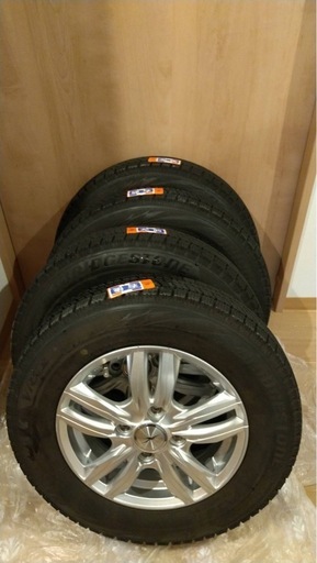 スタッドレスタイヤ