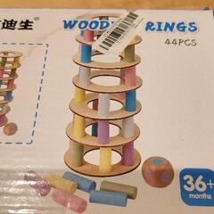 木のおもちゃ　箱付き