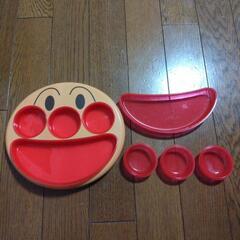 アンパンマンプレートの画像