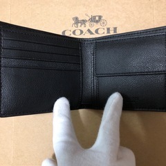 値下げ不可　coach 二つ折り財布の画像