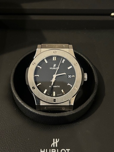 HUBLOT クラシックフュージョン チタニウム 542.NX.1171.LR