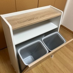 ゴミ箱付き棚（決まりました）の画像
