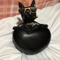 犬の置物？インテリア