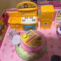 パッとひろがる！ハローキティのおうちとおみせの画像