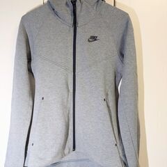 NIKEパーカー（グレー）美品