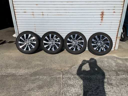 トヨタ純正ホイールタイヤセット　90系ノアヴォクシー