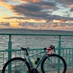 Bianchi via nirone7 pro 105組 低走行車 30万掛かってます！OVALのホイールを付けて渡します！ 16万→11.5万 ホイールなしでお値下げも可能。  の画像