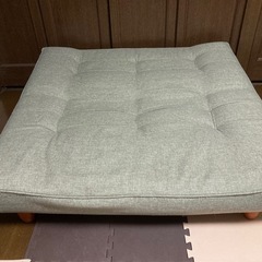 リビングローソファの画像